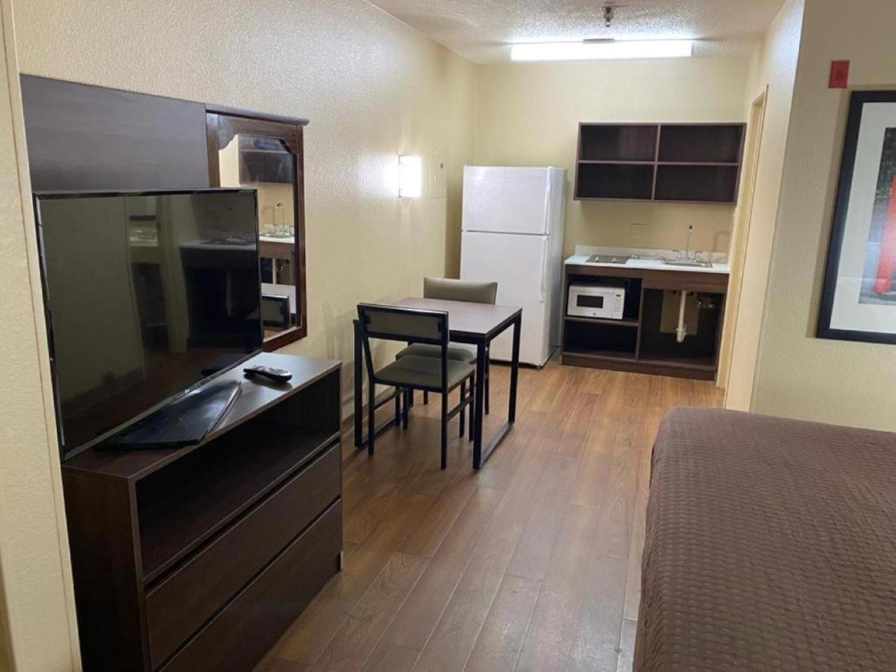 Suburban Studios Winston-Salem Near Hanes Mall Zewnętrze zdjęcie