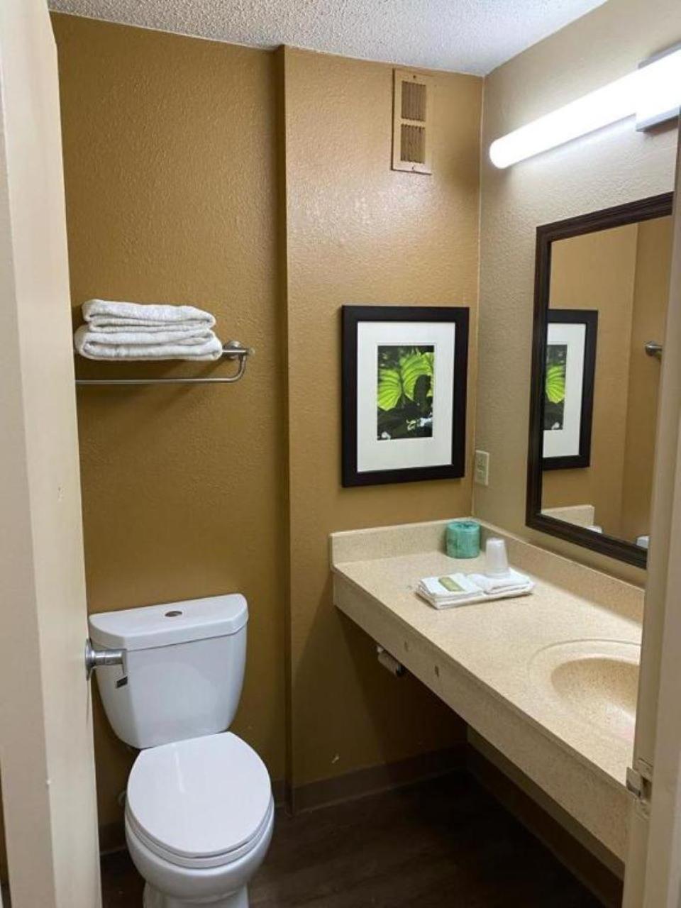 Suburban Studios Winston-Salem Near Hanes Mall Zewnętrze zdjęcie
